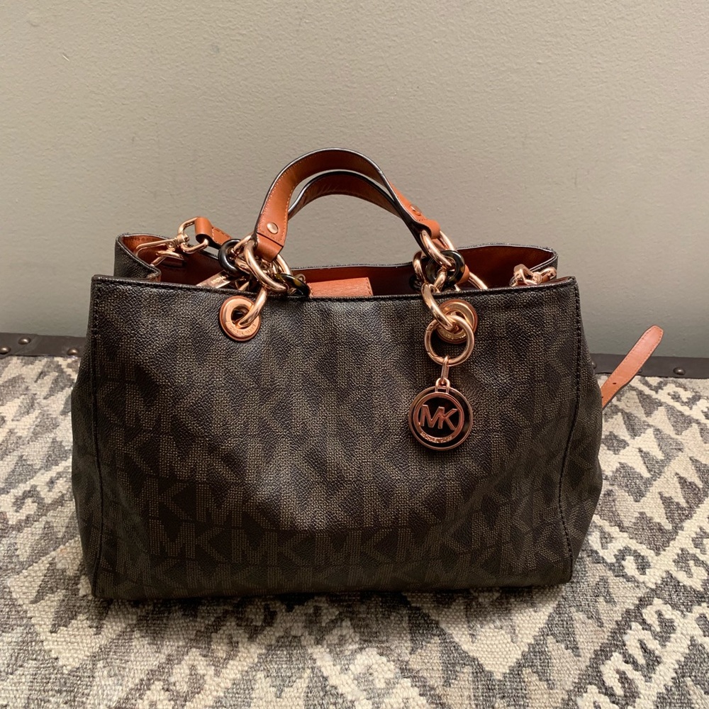 Micahel Kors small tote, lightly used